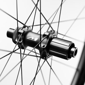 MVMT wheelset hub detail6